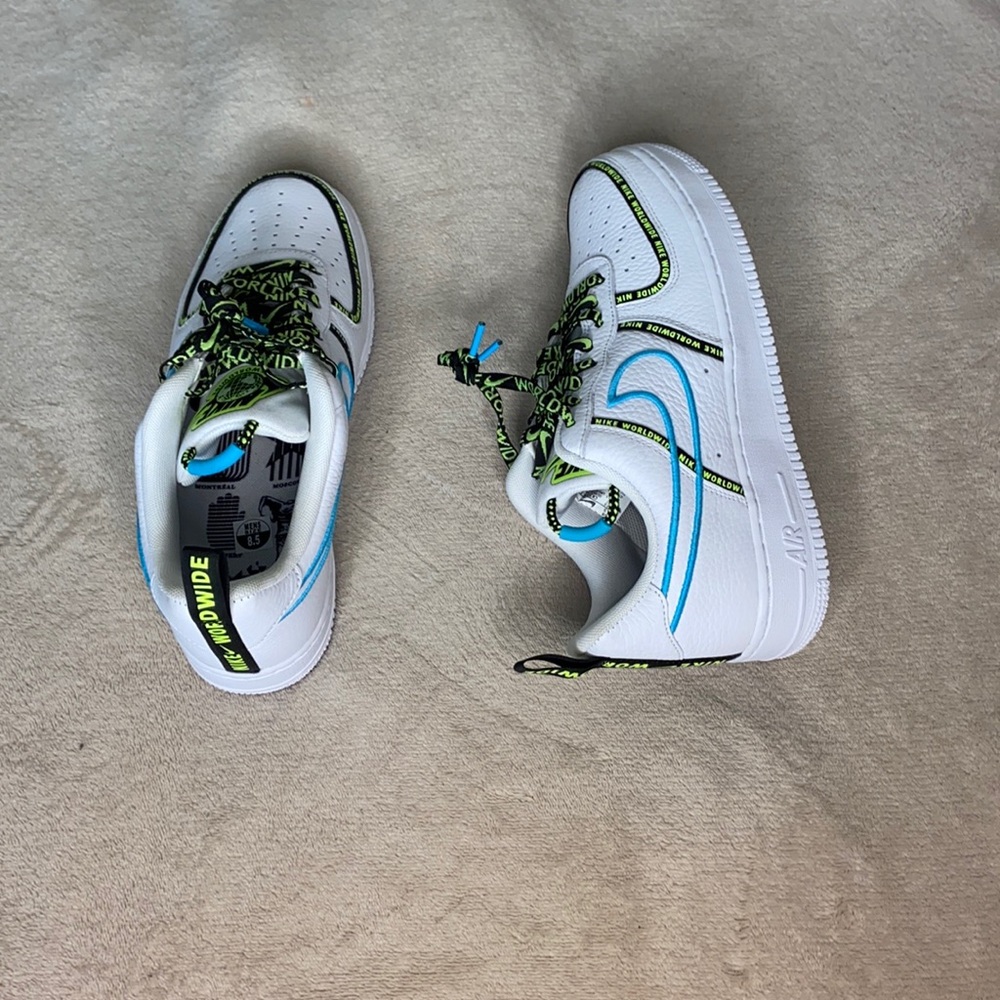Brand new shoes never worn before.